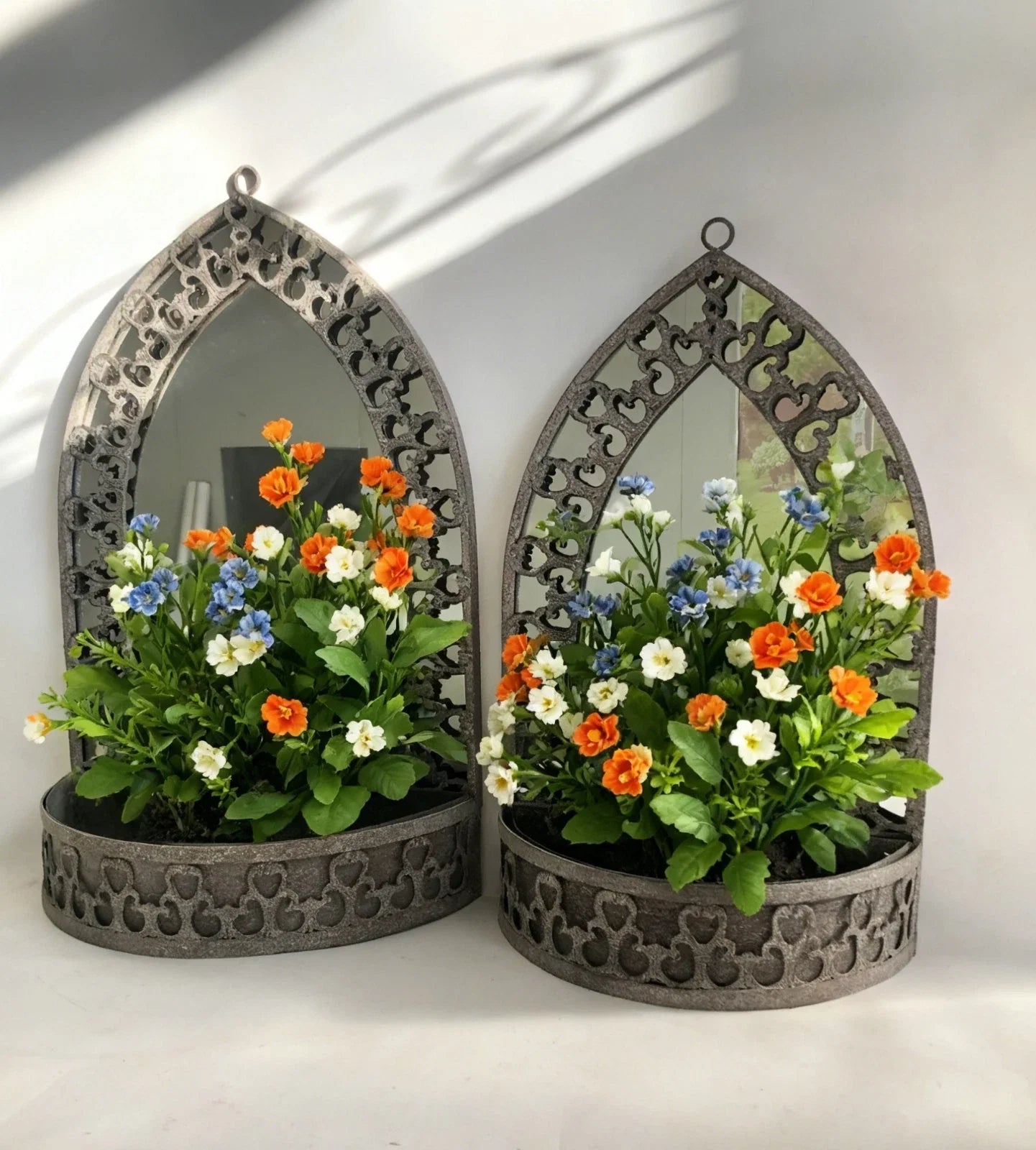 Set 2 Rusty Metal Wall Mirror Planter Plant Holder Vintage Style 70cm 62cm